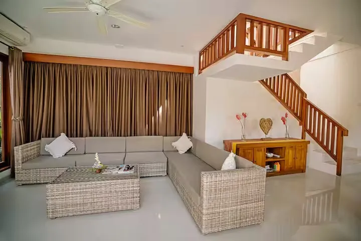 3 BR VILLA IN SANUR - BEACH SIDE — image 3