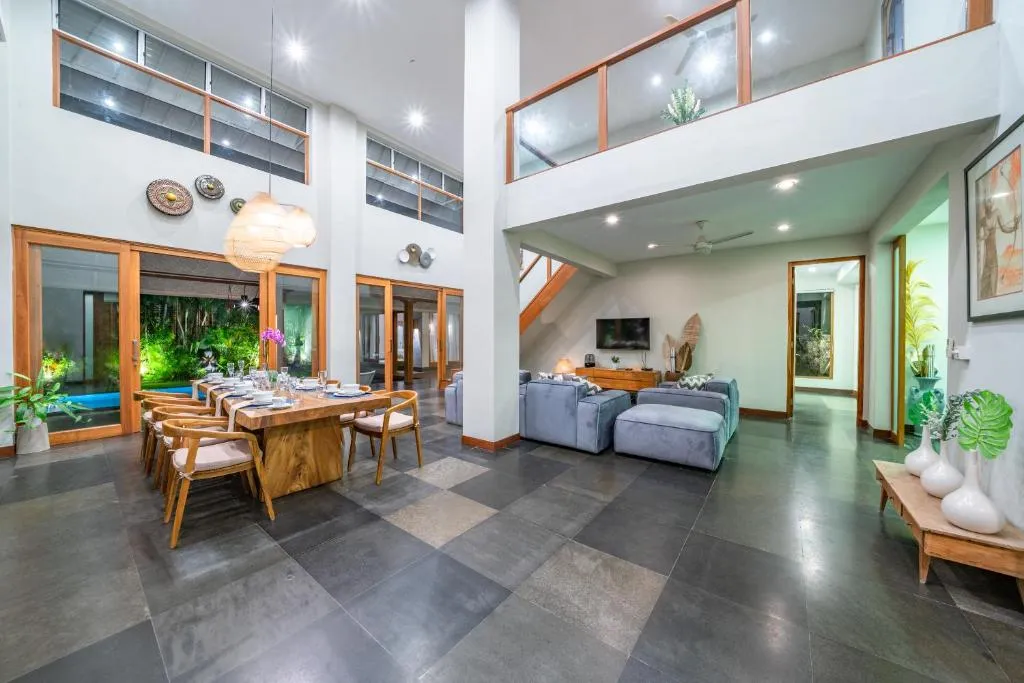 4 BR VILLA IN CANGGU — image 4