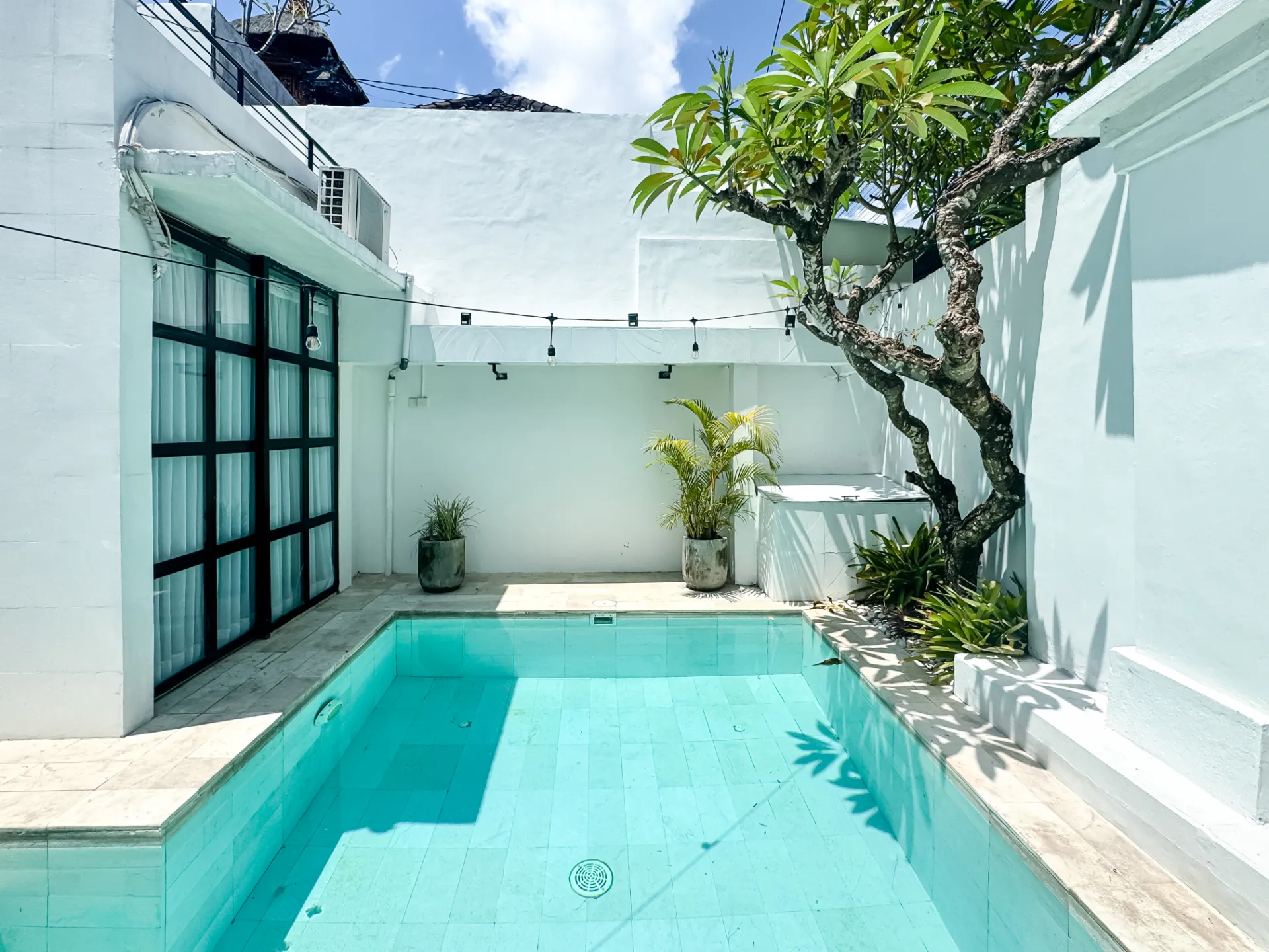 Villa Mood — image 3