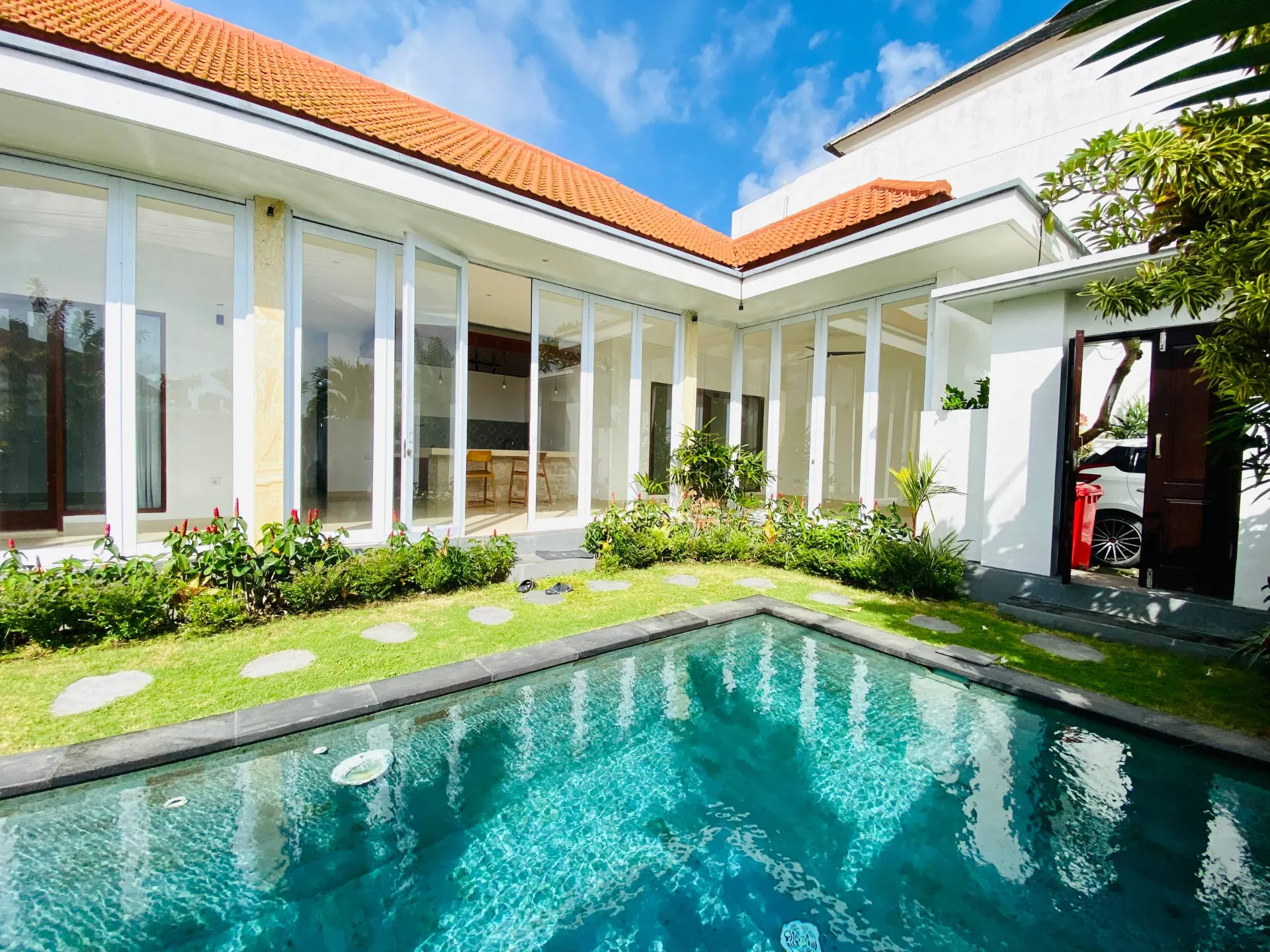 2 BEDROOM VILLA IN PRIME LOCATION PERERENAN - AF586 — image 1