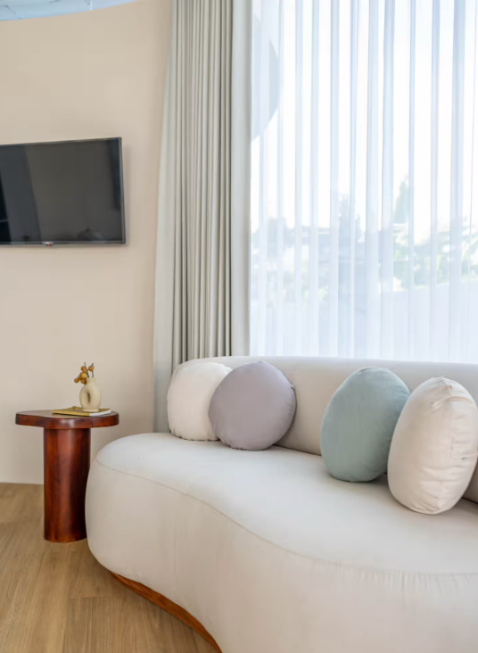 50% OFF - Uniquely designed 1 Bedroom villa w/ Pvt. Pool in Umalas — image 4