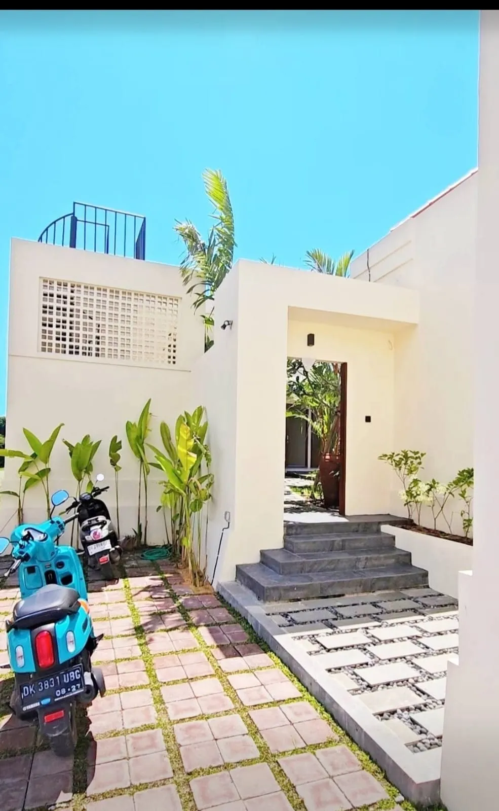 3BR VILLA PERERENAN — image 2