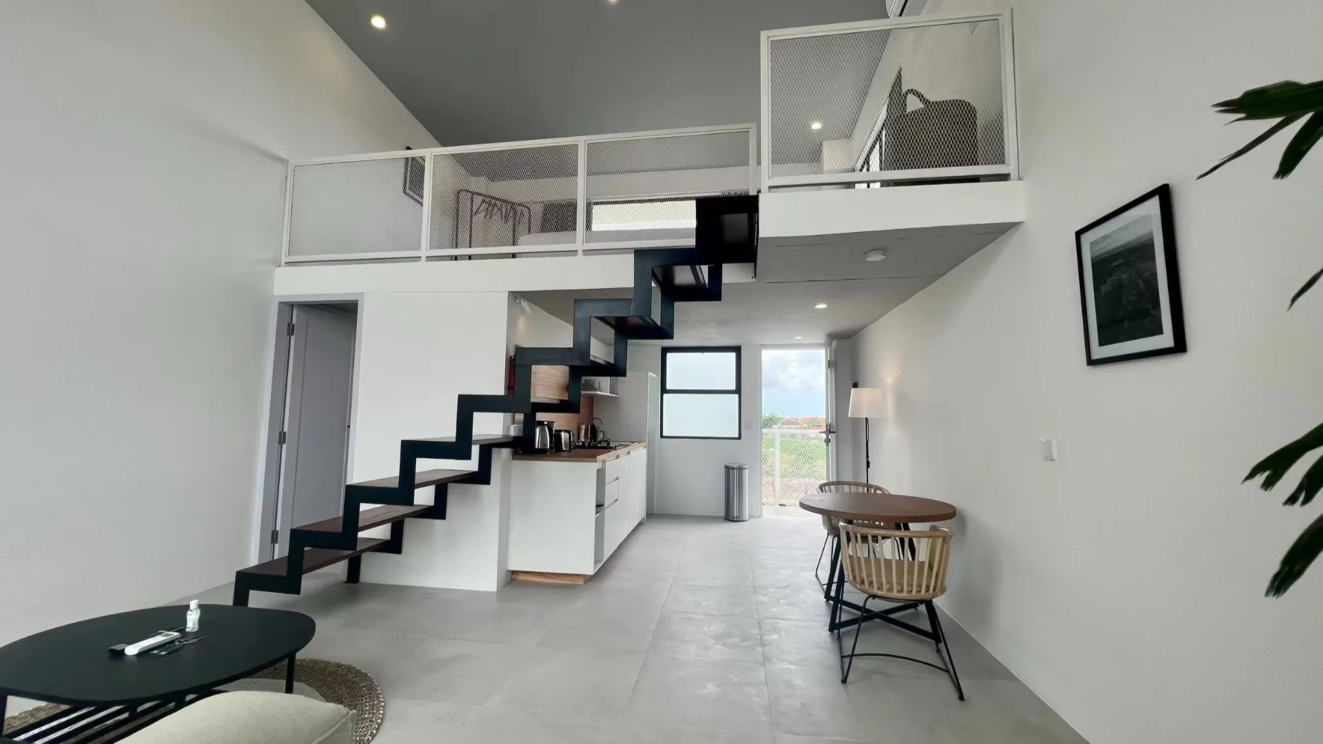 Long-Term Rental | Modern 1BR Loft in Tropicana Loft Berawa — image 2