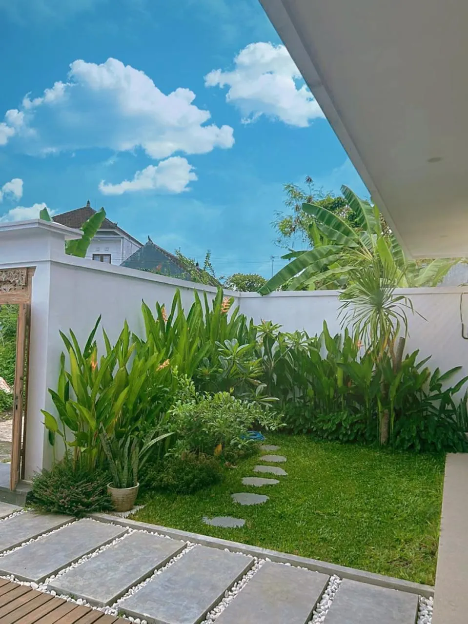 2BR VILLA MUNGGU