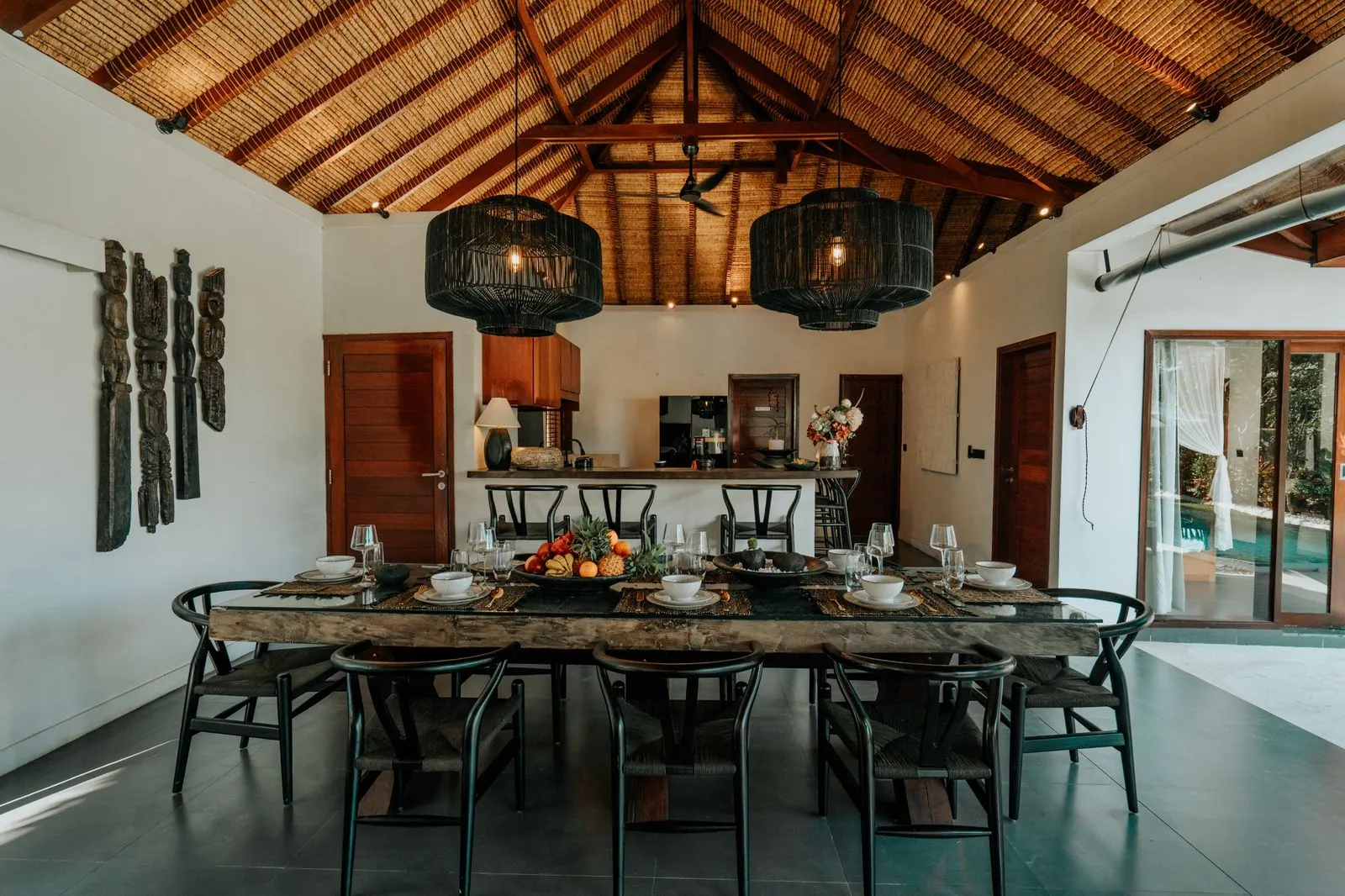 4BR Luxury Villa w/ Garden & Jungle Views — image 2