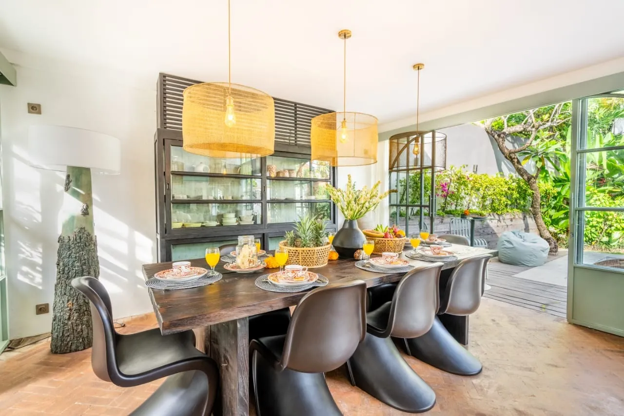 Villa For Rent 4 Bed In SeminyakBadung Bali EK-3853 — image 2