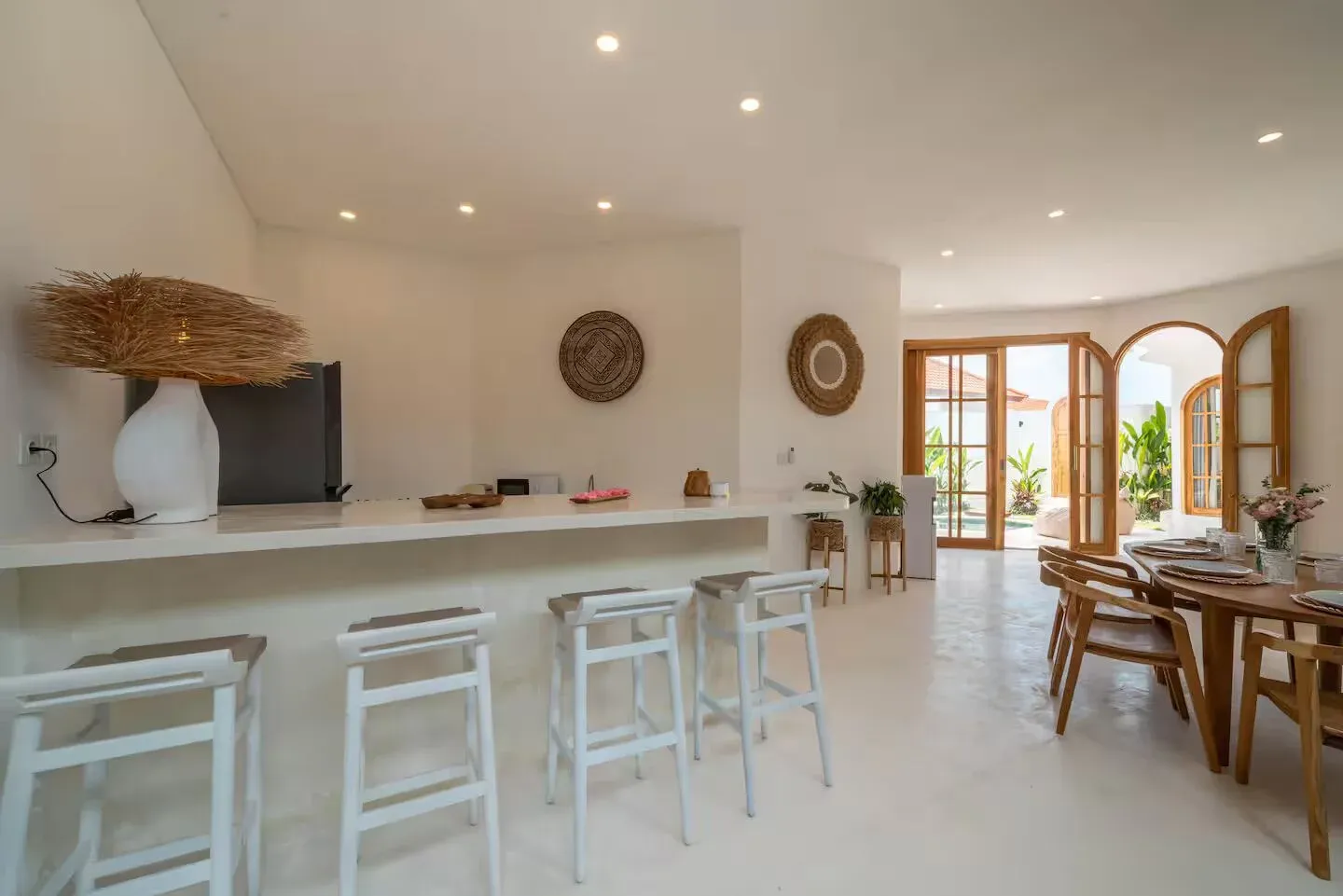3 BEDROOMS VILLA IN CANGGU — image 2