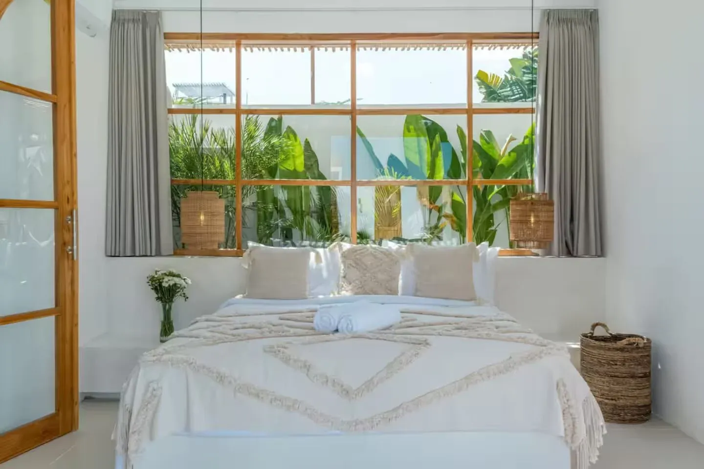 3 BEDROOMS VILLA IN CANGGU — image 3