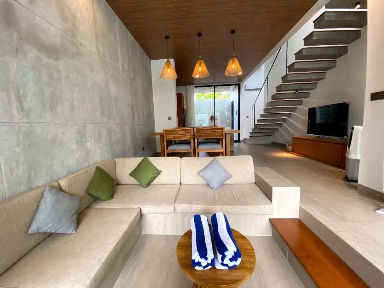 2 BEDROOM VILLA IN BERAWA IDR 34 MILL/MONTH - Available Now — image 3