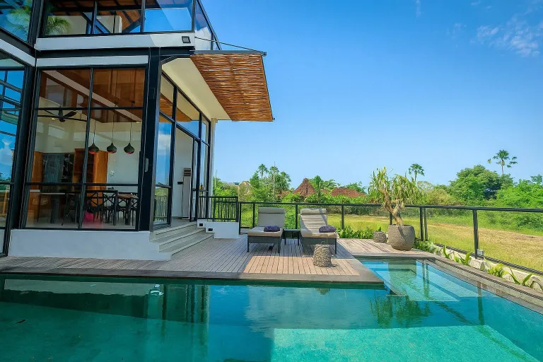4 Bedroom Villa in Berawa IDR 90 Million/Month +62 0821-2222-0001 — image 1
