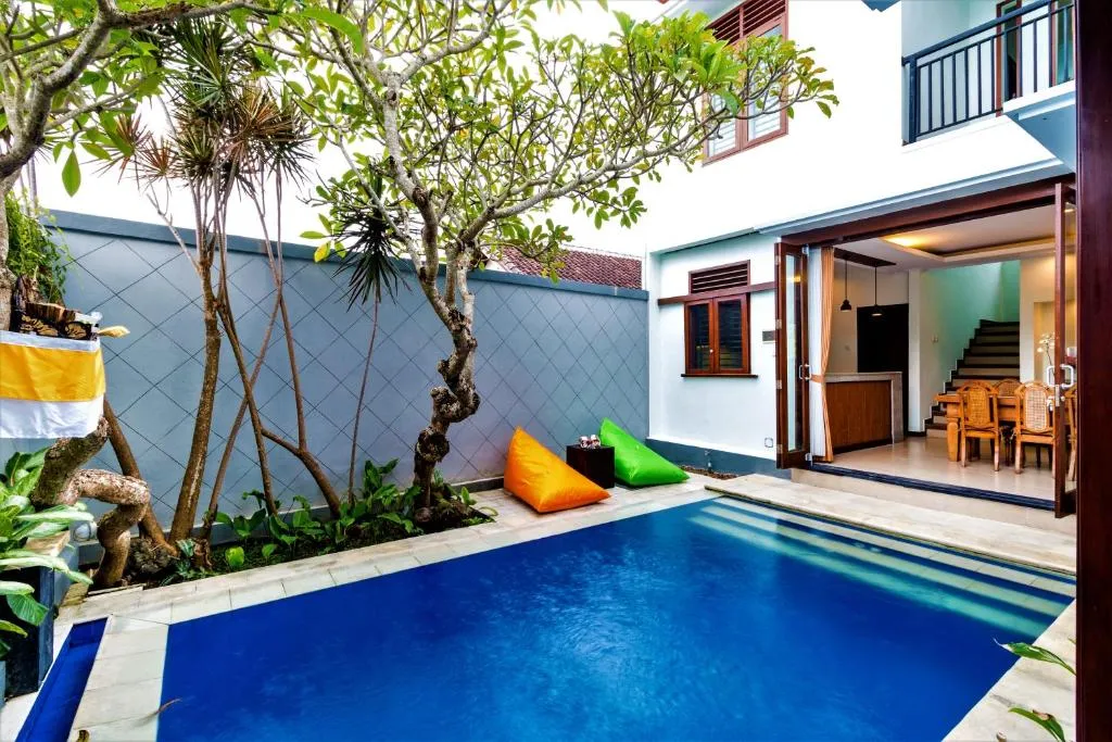 3 BR VILLA IN PETITENGET