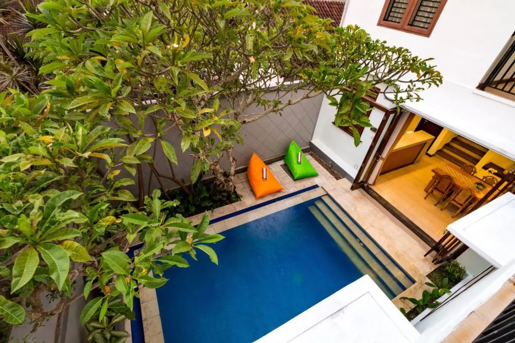 3 BR VILLA IN PETITENGET — image 1