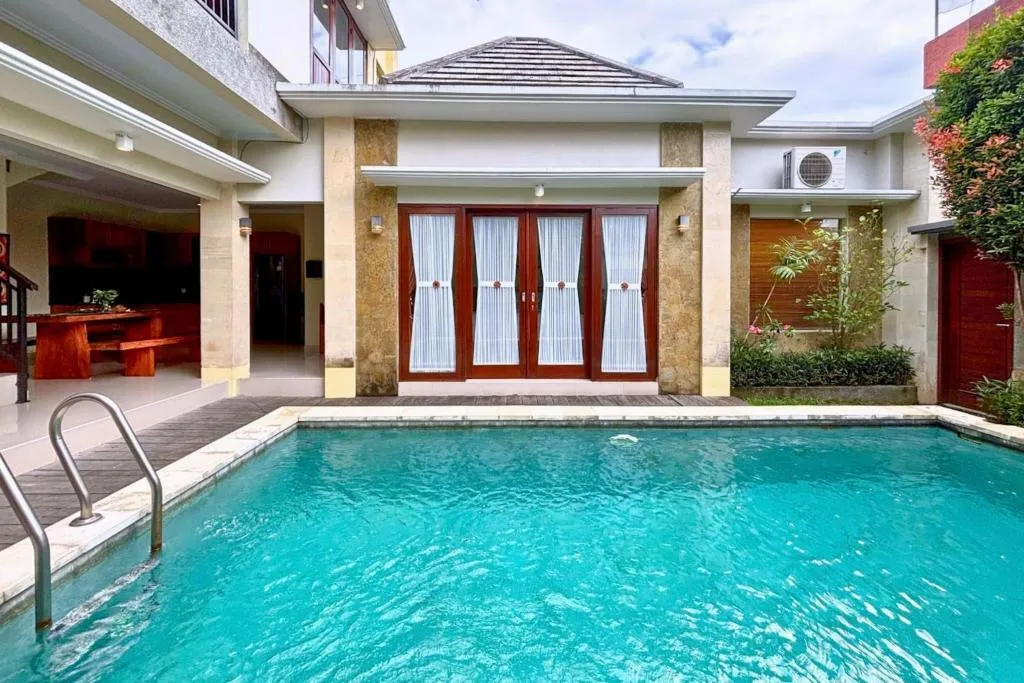 3 BR VILLA IN CANGGU — image 2