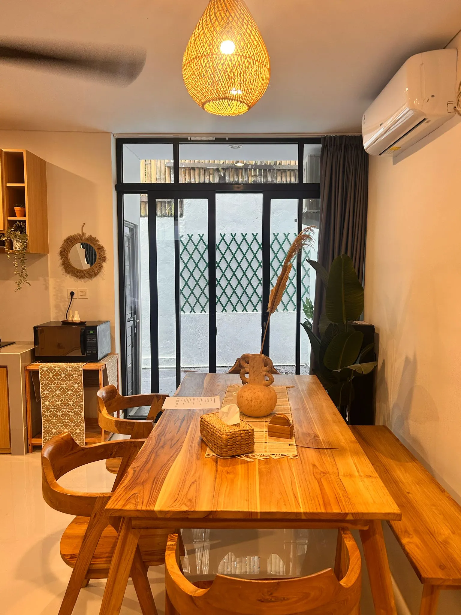 Apartment 2 Bedroom in the heart of Canggu — image 2