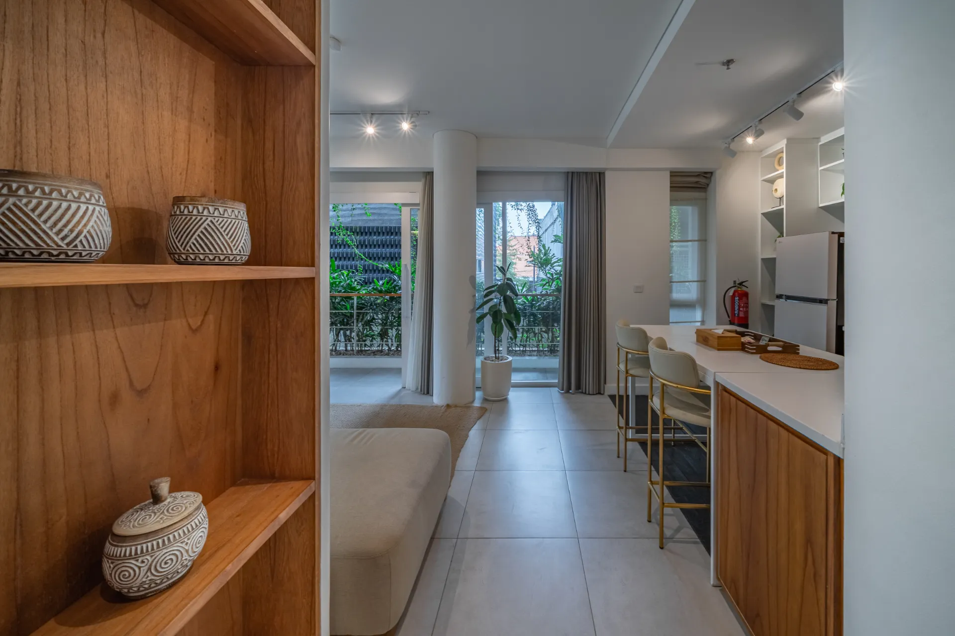 1BR The Cruise - Modern 1-Bedroom Apartment in Canggu!! — image 2