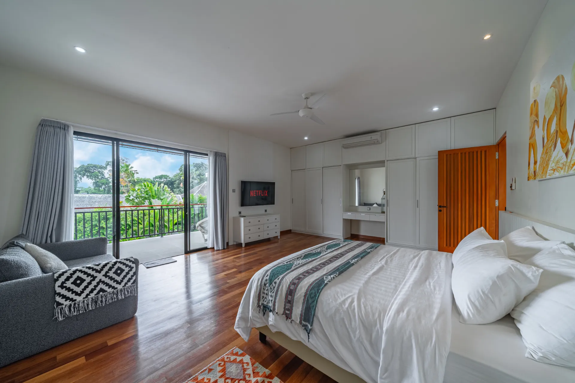 Villa Huge Uma - Ultra-Luxury 6-Bedroom Villa in Prestigious Umalas!! — image 3