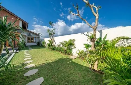 2 BR VILLA IN SESEH — image 2