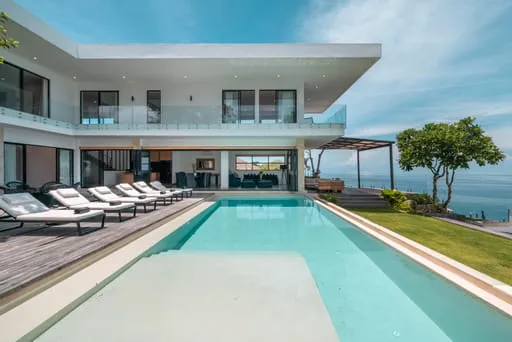 FOR RENT 5 BEDROOMS LUXURY VILLA IN PECATU — image 1