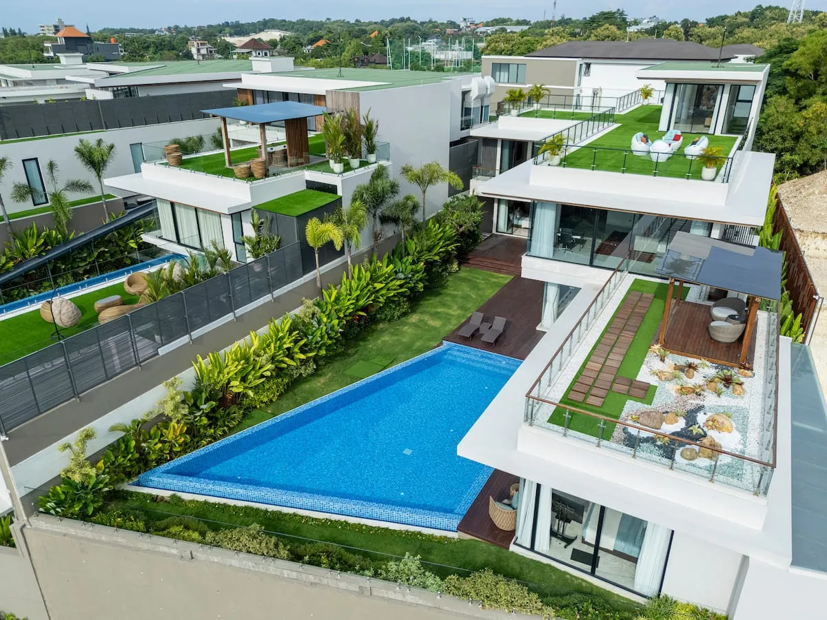 AVAILABLE FOR SALE AND RENT 5 BEDROOMS LUXURY VILLA IN UNGASAN — image 2