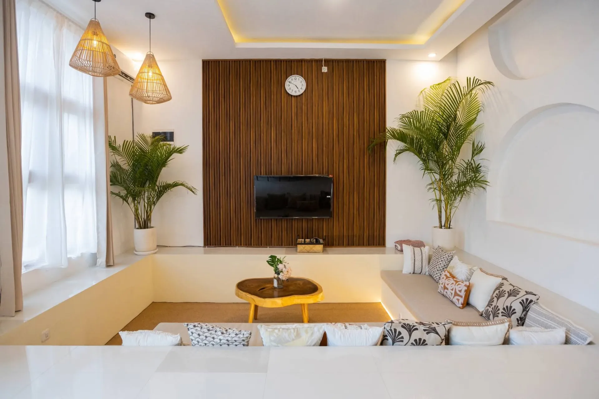 2BR Modern Villa at Berawa — image 3