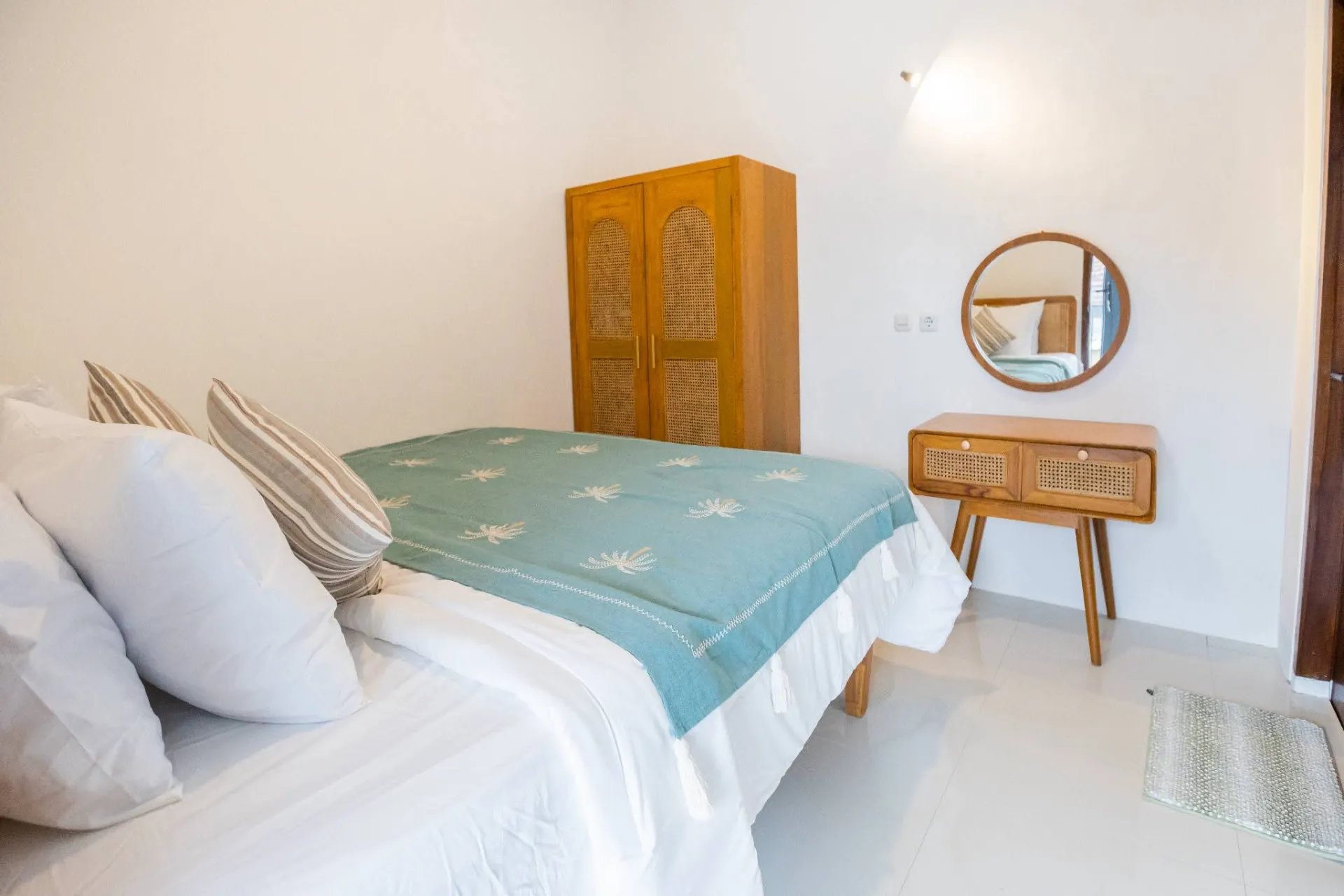 2BR Modern Villa at Berawa — image 4