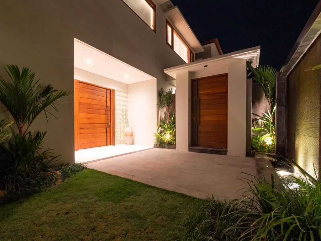 5 BR Villa in Pererenan – Canggu — image 1
