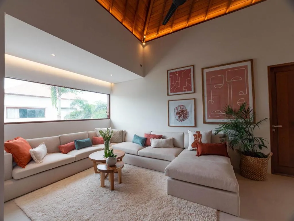 5 BR Villa in Pererenan – Canggu — image 3
