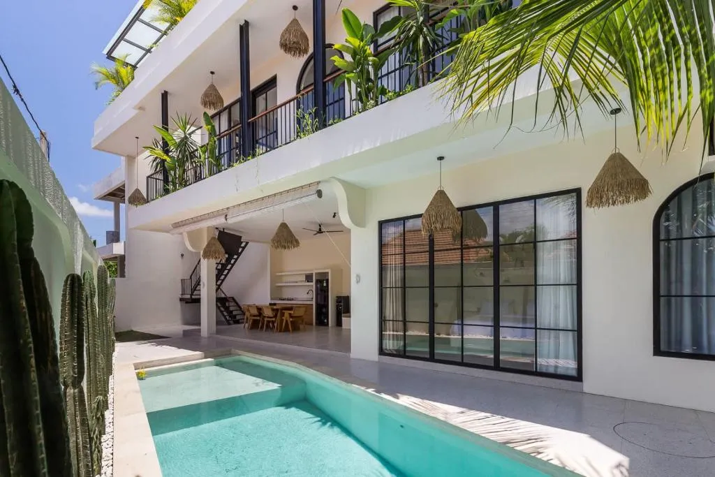 3 BEDROOM MODERN VILLA IN BERAWA - AF588 — image 1