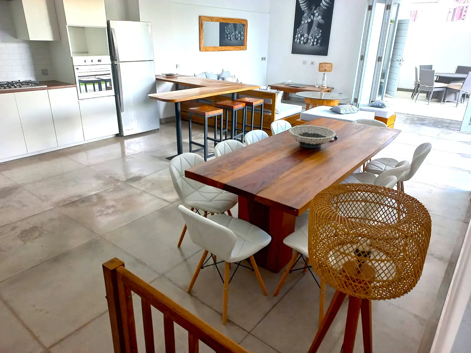 4 Bedrooms Villa Berawa Central — image 4