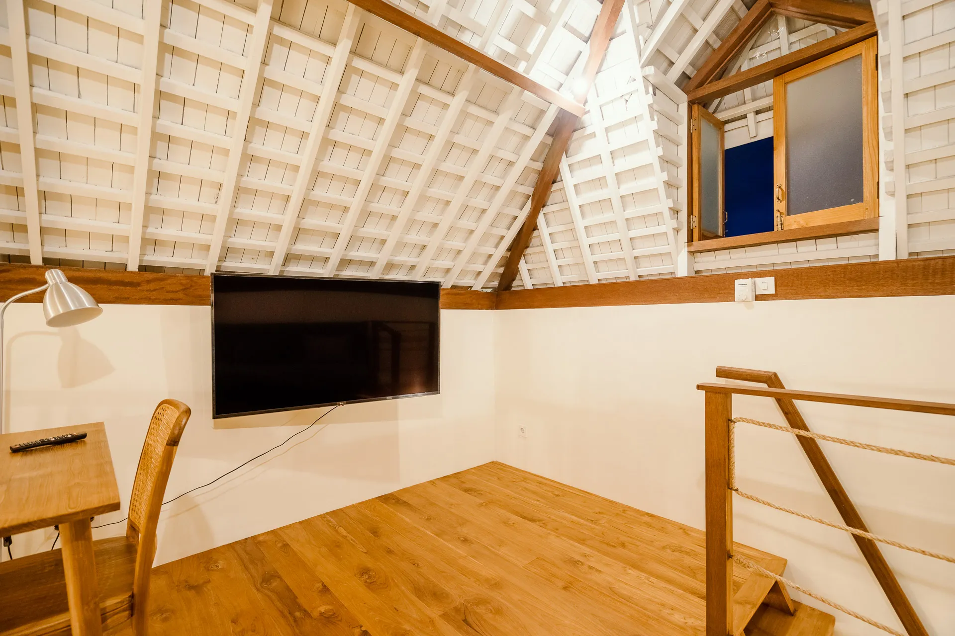 Canggutopia - Tropical Hideaway 1BR Pool Villa Prime Location — image 4