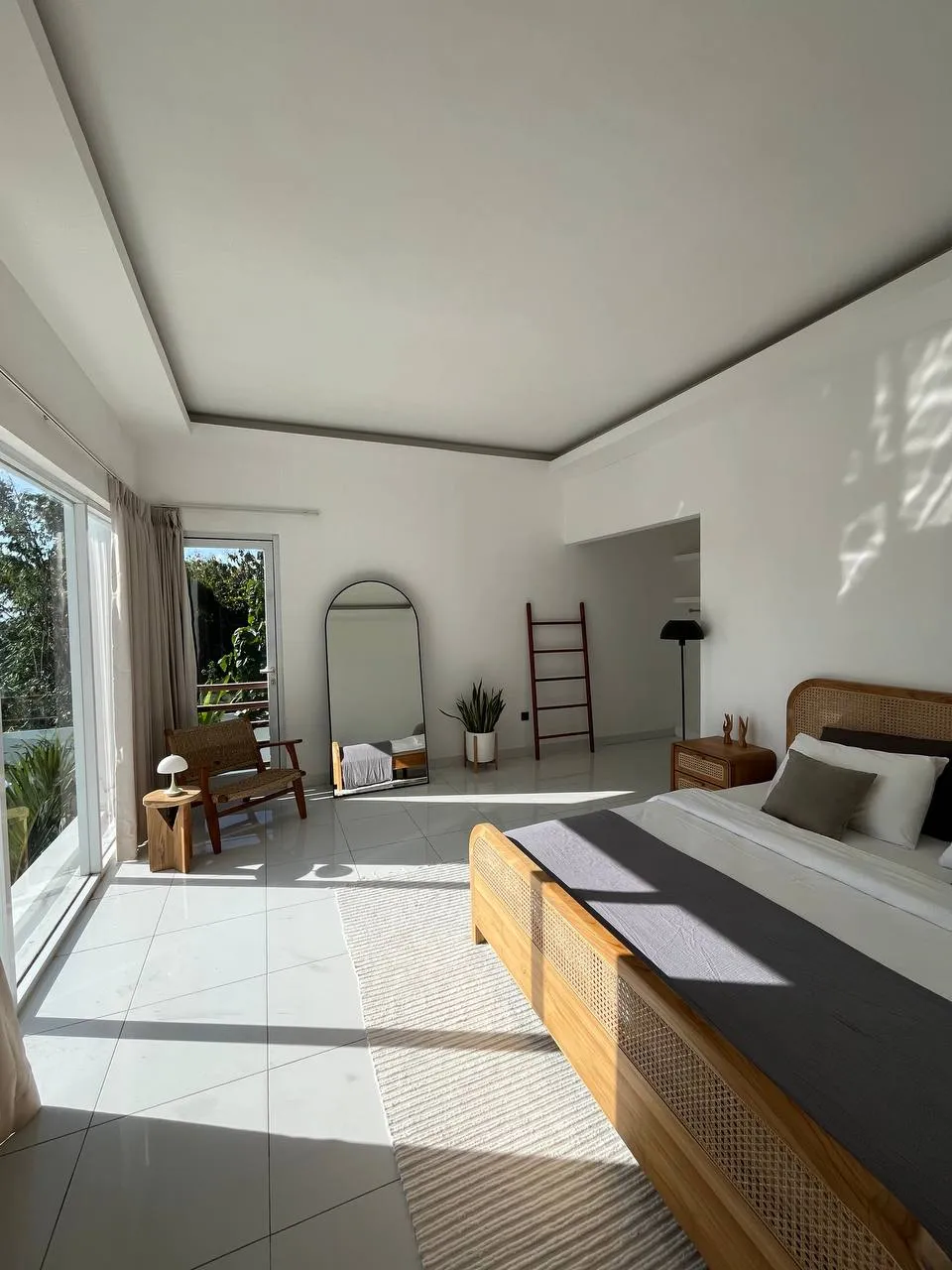 4BR Villa with Large Private Pool | Perfect for a Family Long-Term only — image 3