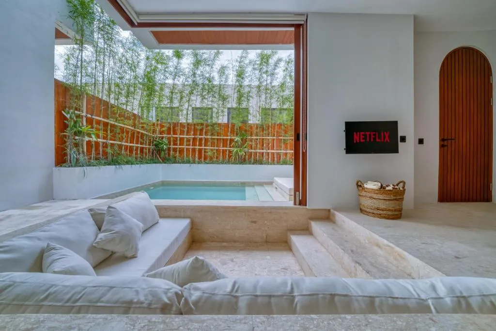 2 BR Villa in Batu Bolong - Canggu — image 3