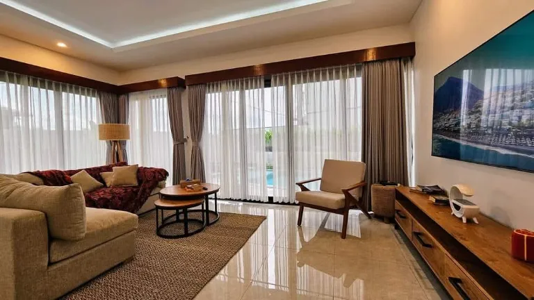 4 Bedroom Villa - Pererenan (Jl. Sempol) - 7 mins to the beach. — image 2