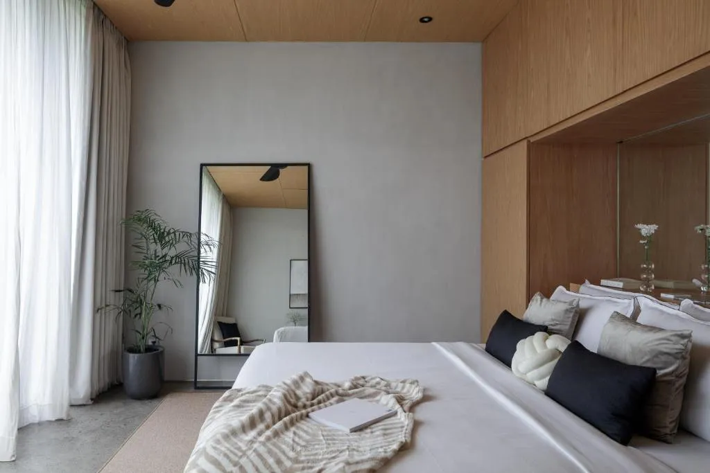 Spacious 2-Bedroom Townhouse for Comfortable Living — image 1