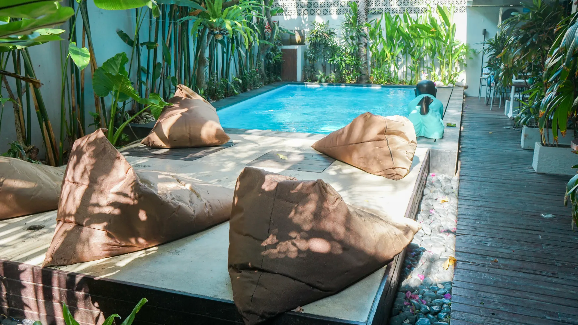 Studio For Rent 1 Bed In Seminyak Badung Bali EK-3869