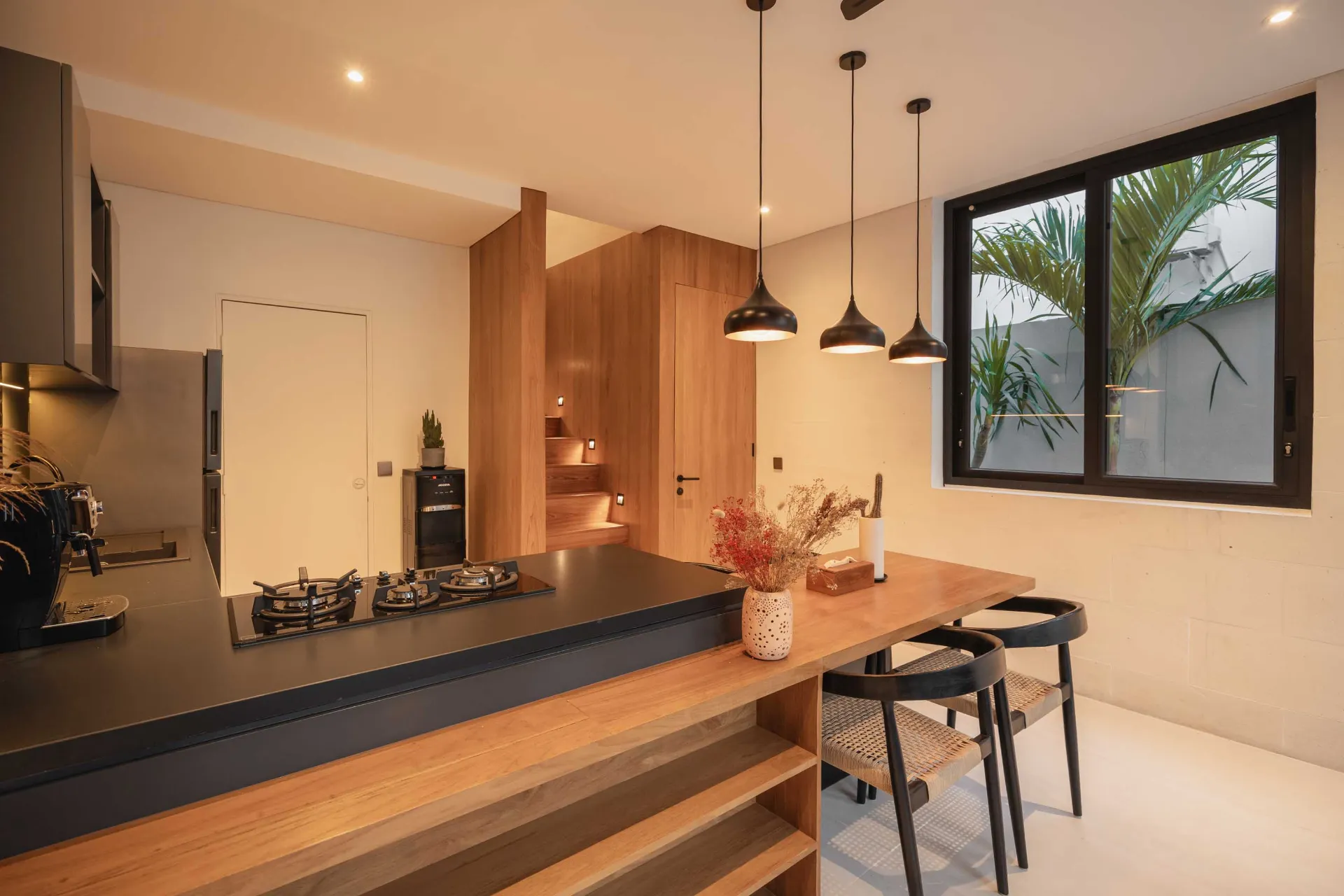 Makia Loft - NEW! Chic 1BD Loft in the Heart of Canggu — image 4