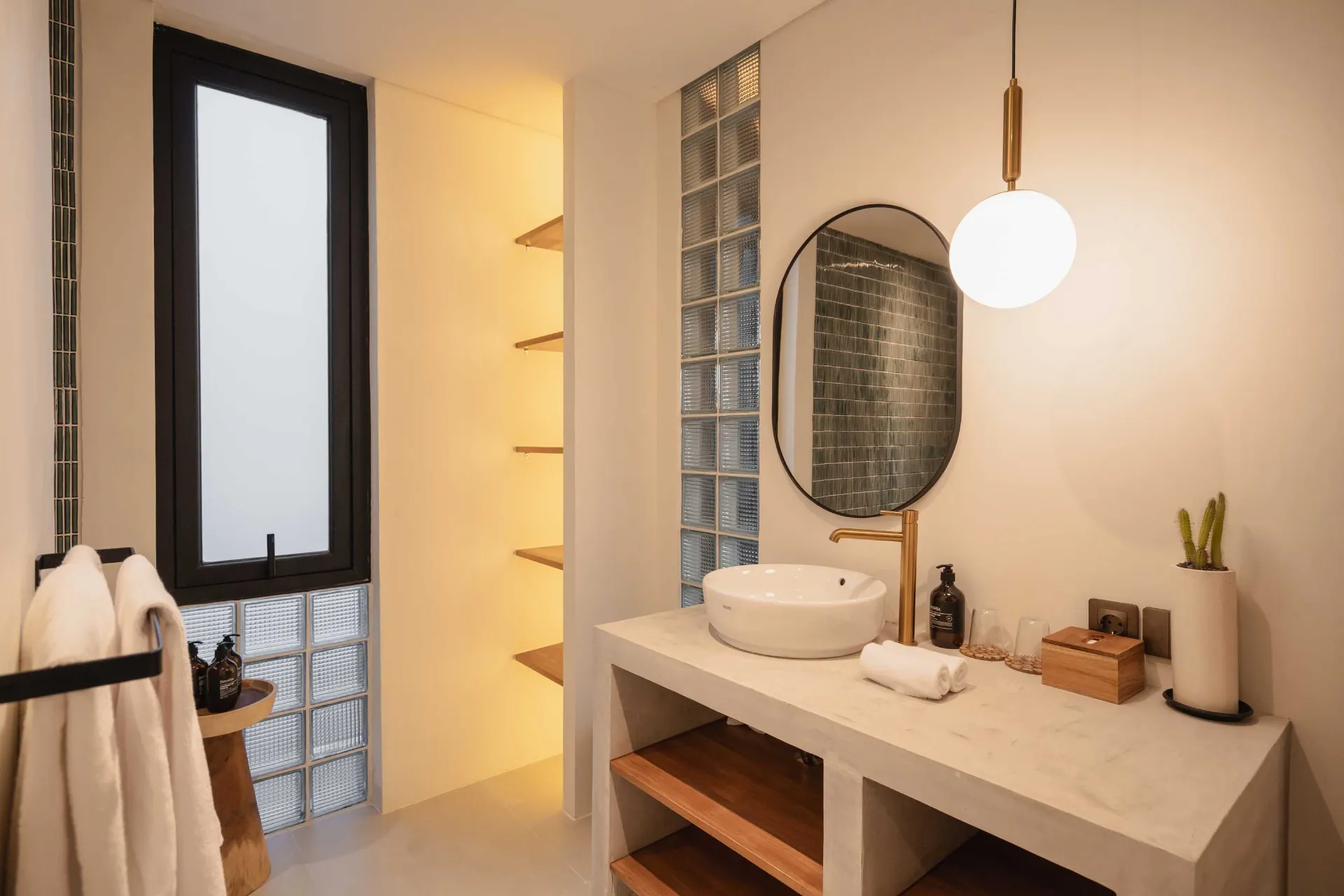 Makia Loft - NEW! Chic 1BD Loft in the Heart of Canggu — image 1