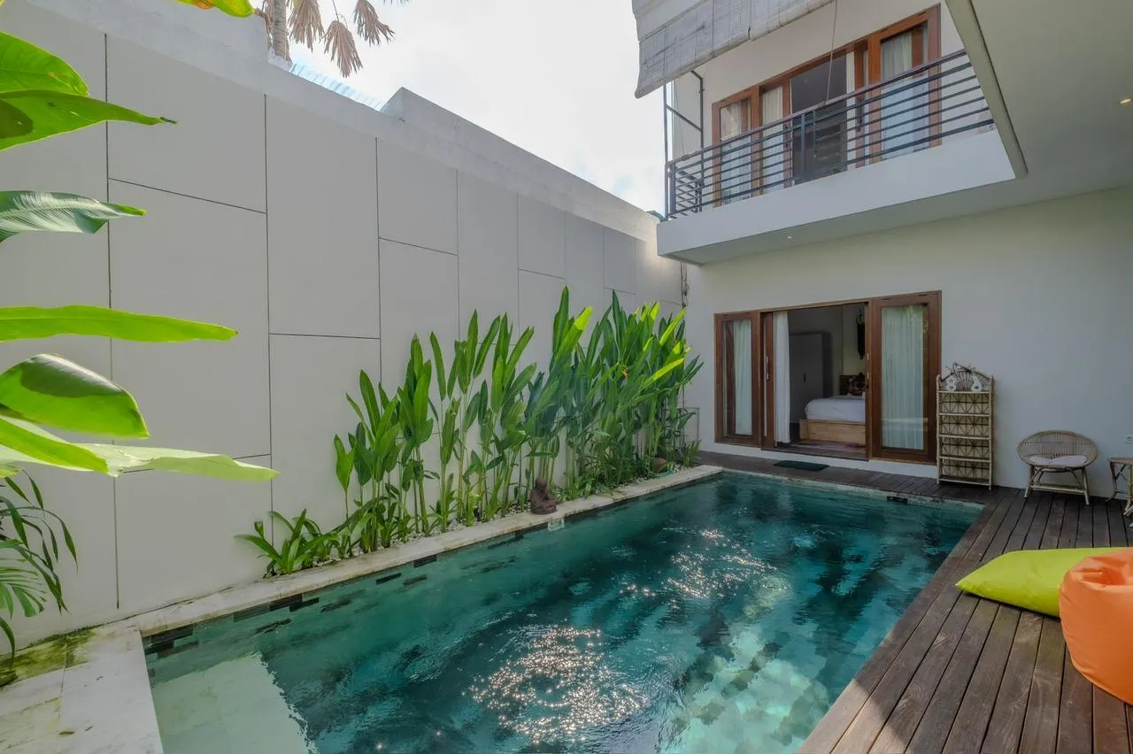 Annual rental villa in Canggu Berawa — image 1