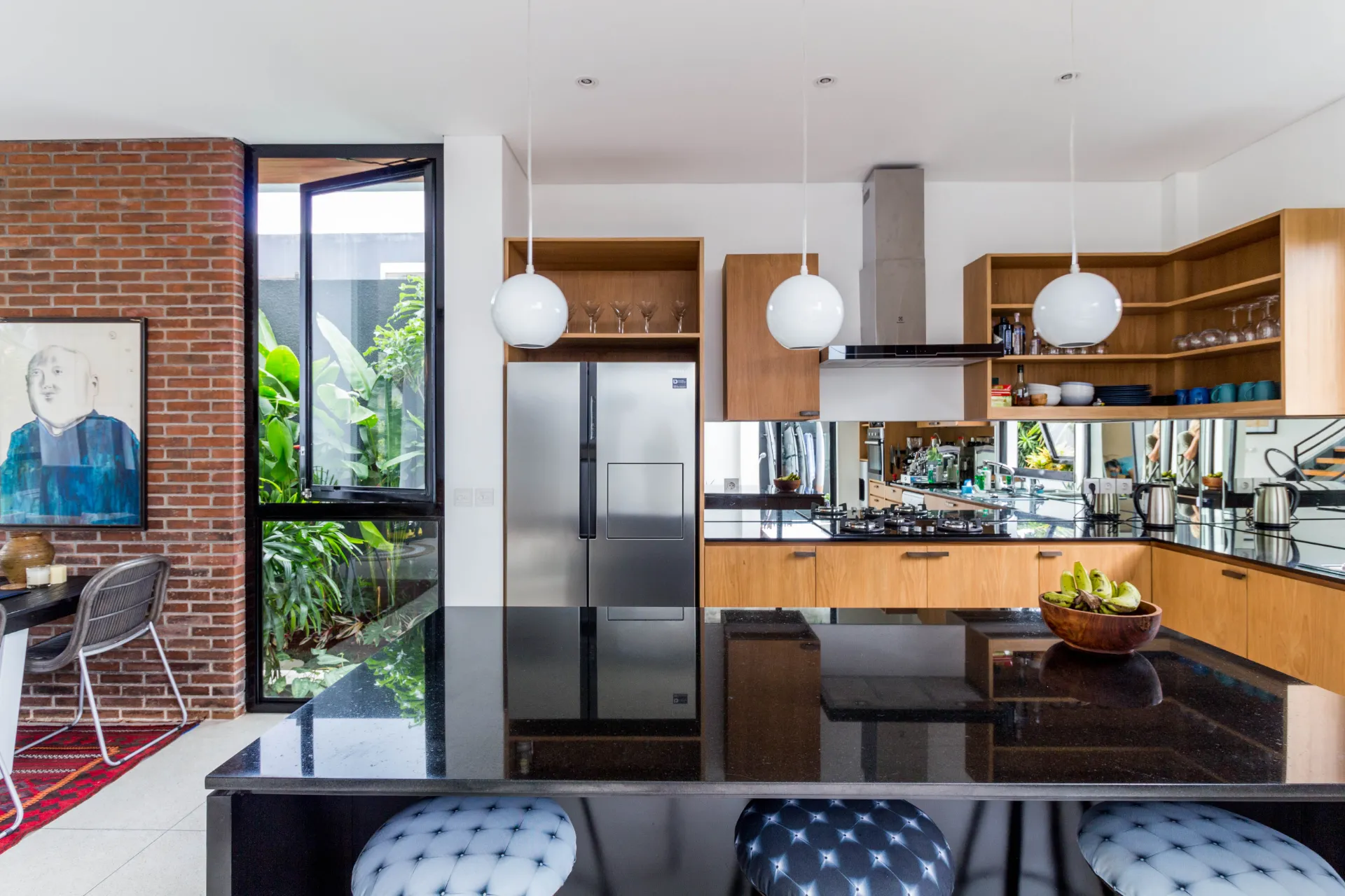 Villa Pakuk - Cozy 4BD Pool Villa close to Canggu Beach — image 2