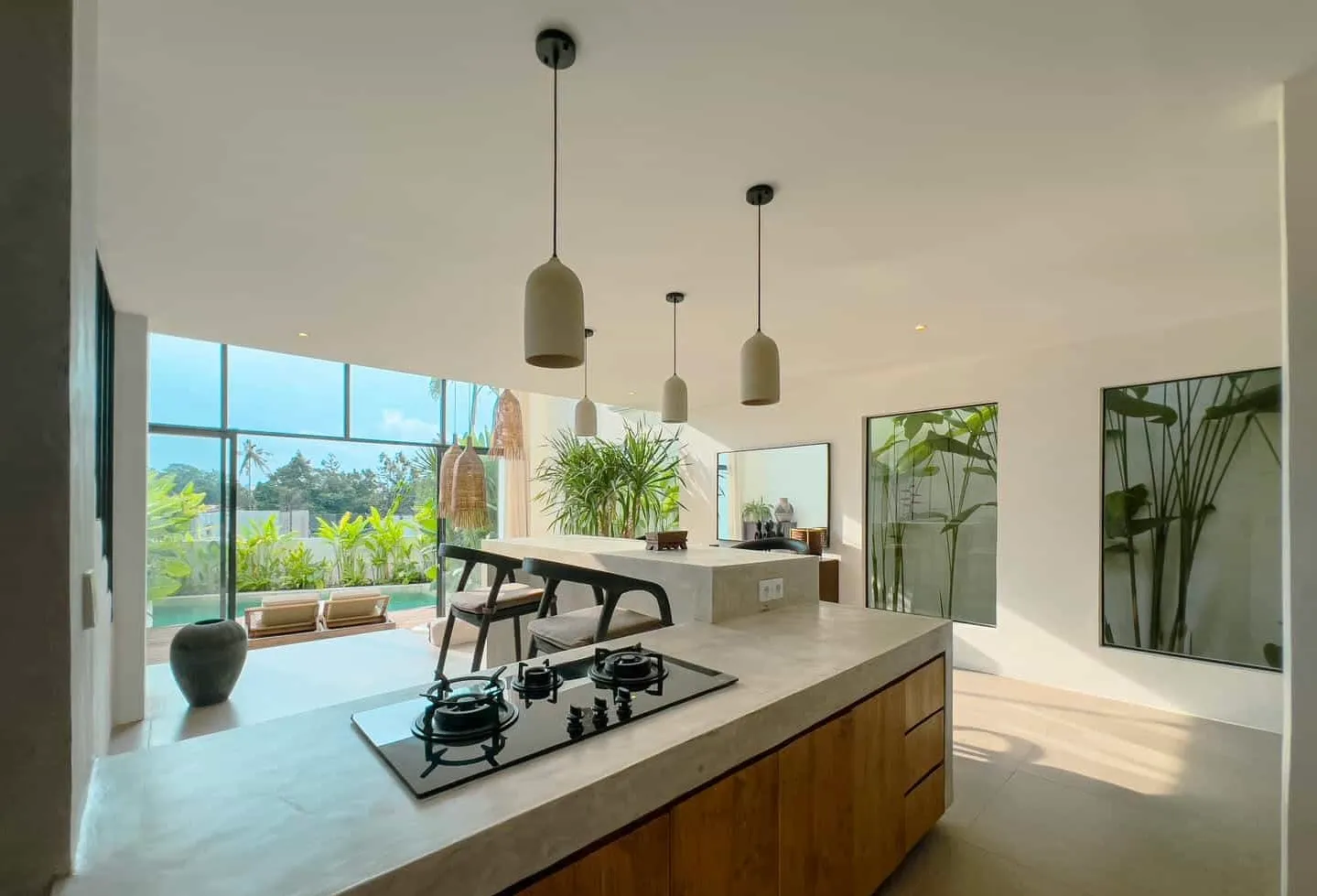 Brand New Luxury 2 bedroom in Tumbak Bayuh — image 2