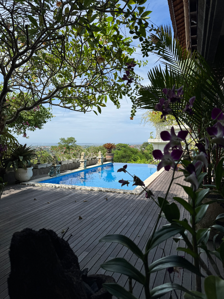 Quiet & Spacious shared villa — image 2