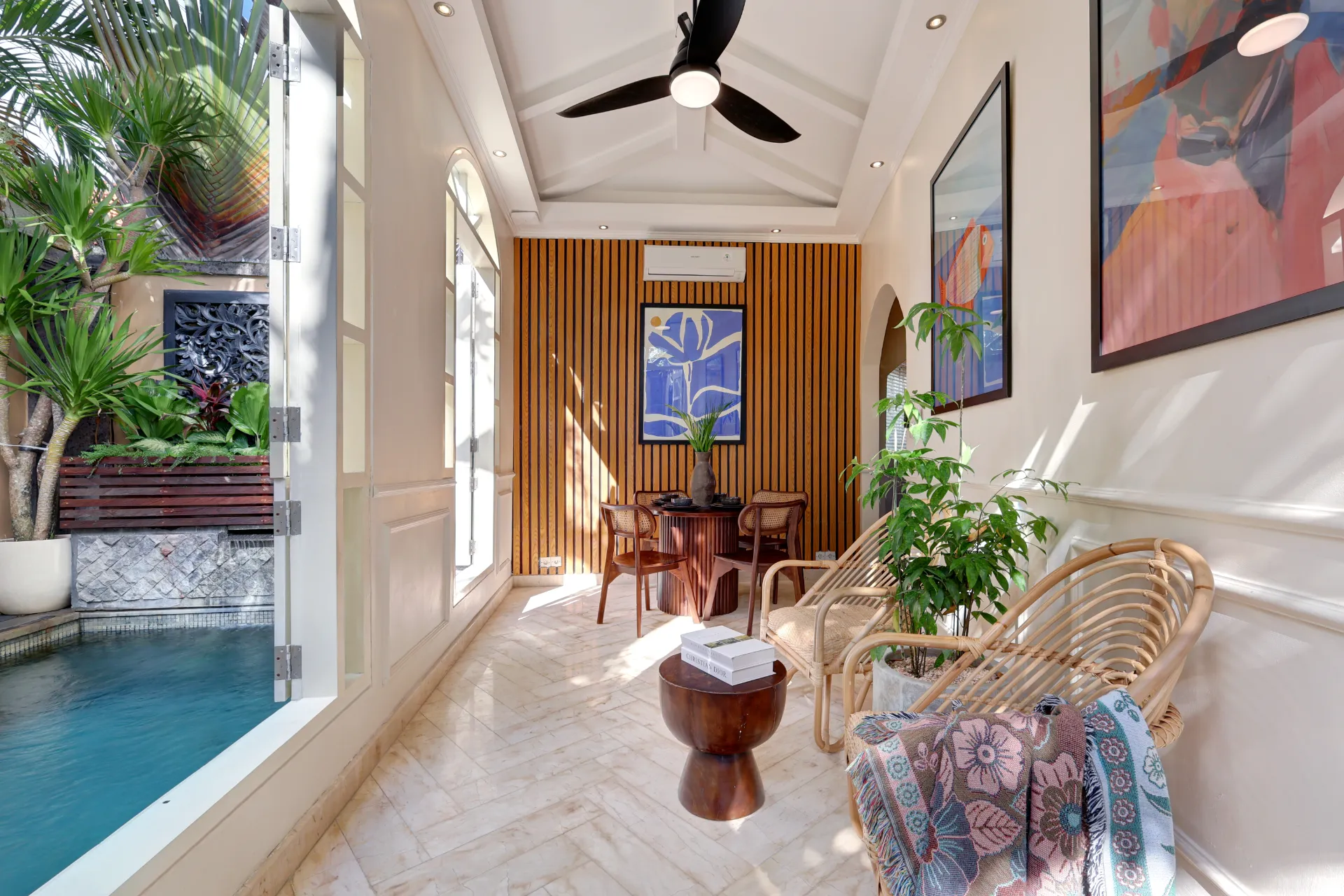1BR VILLA CENTRAL CANGGU w/ office full kitchen & staff