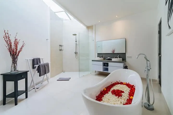 Villa For Rent 2 Bed In Umalas Kerobokan Bali PO-3882 — image 3