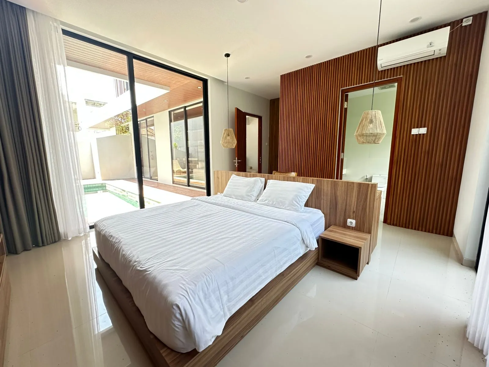 Villa For Rent 3 Bed In Pererenan Badung Bali KN-3883 — image 3