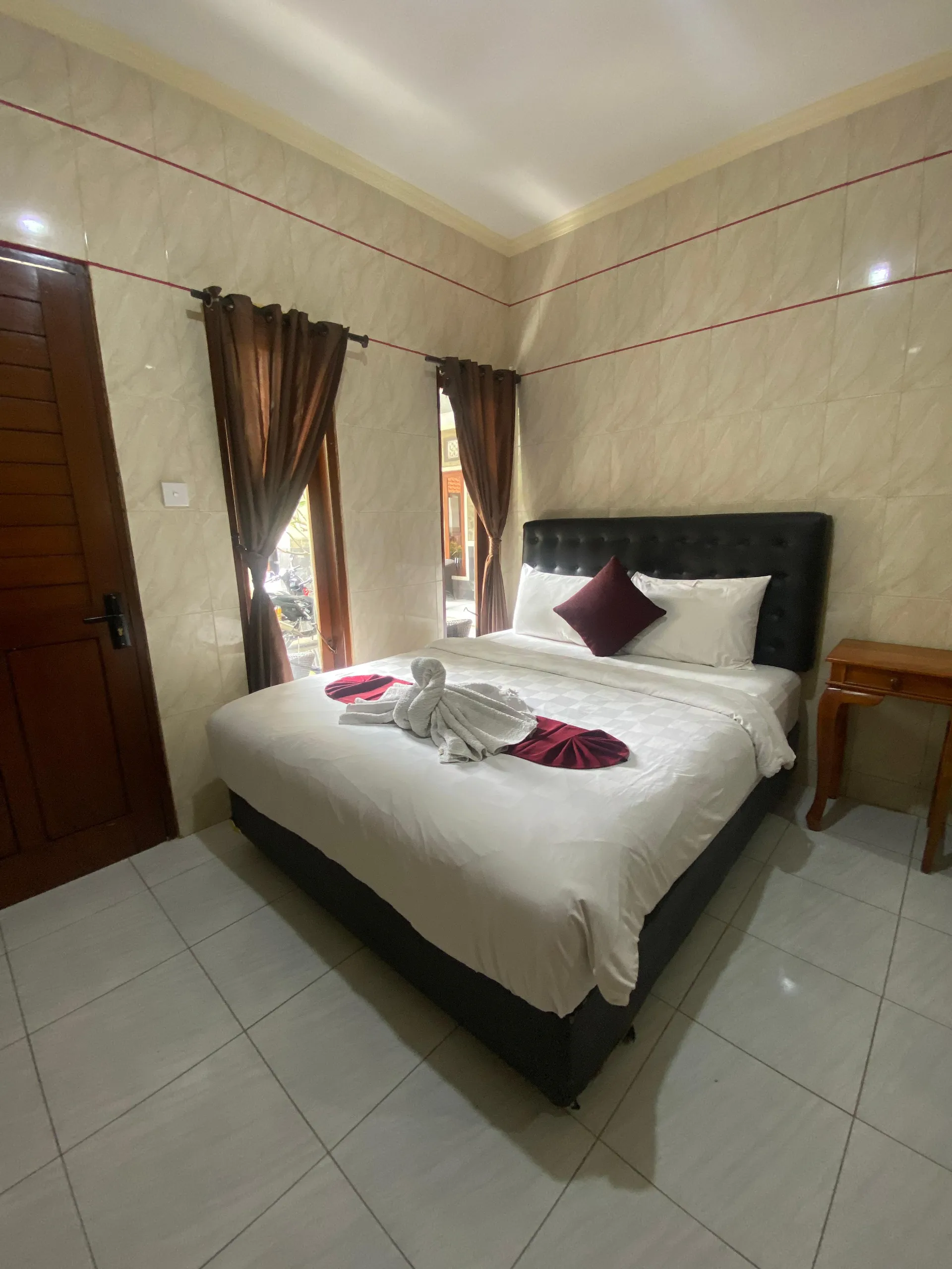 DELUXE ROOM – STUDIO ROOM IN KUTA - 3 MINS WALK TO KUTA BEACH — image 4