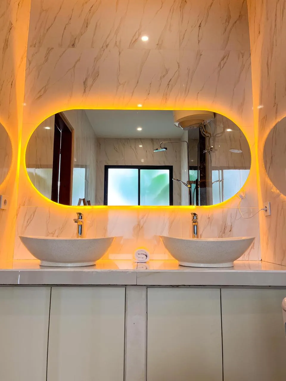 Brand New 2 Bedrooms Villa Kerobokan Close to Seminyak For Yearly Rent