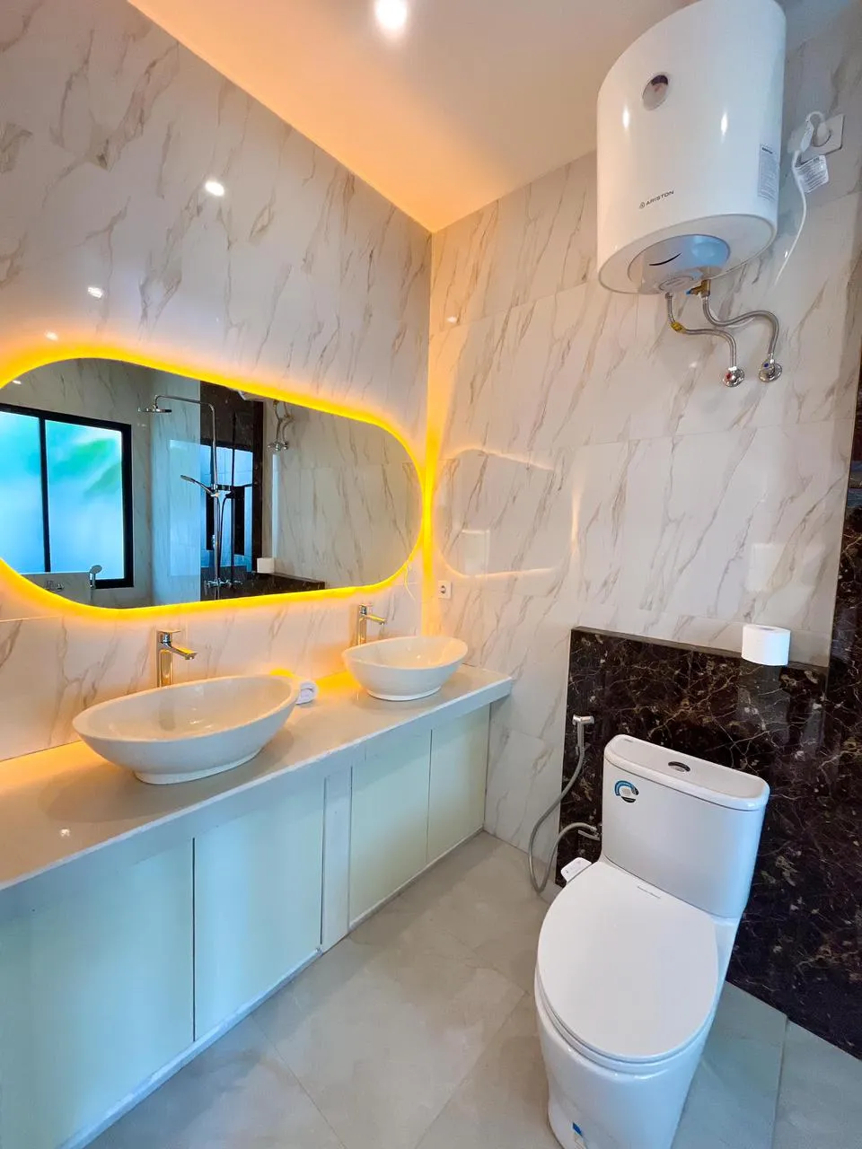 Brand New 2 Bedrooms Villa Kerobokan Close to Seminyak For Yearly Rent — image 4