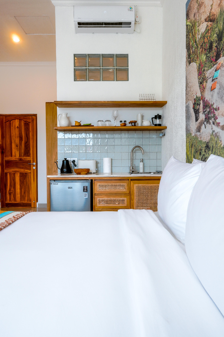 Kingfisher Suites — image 2