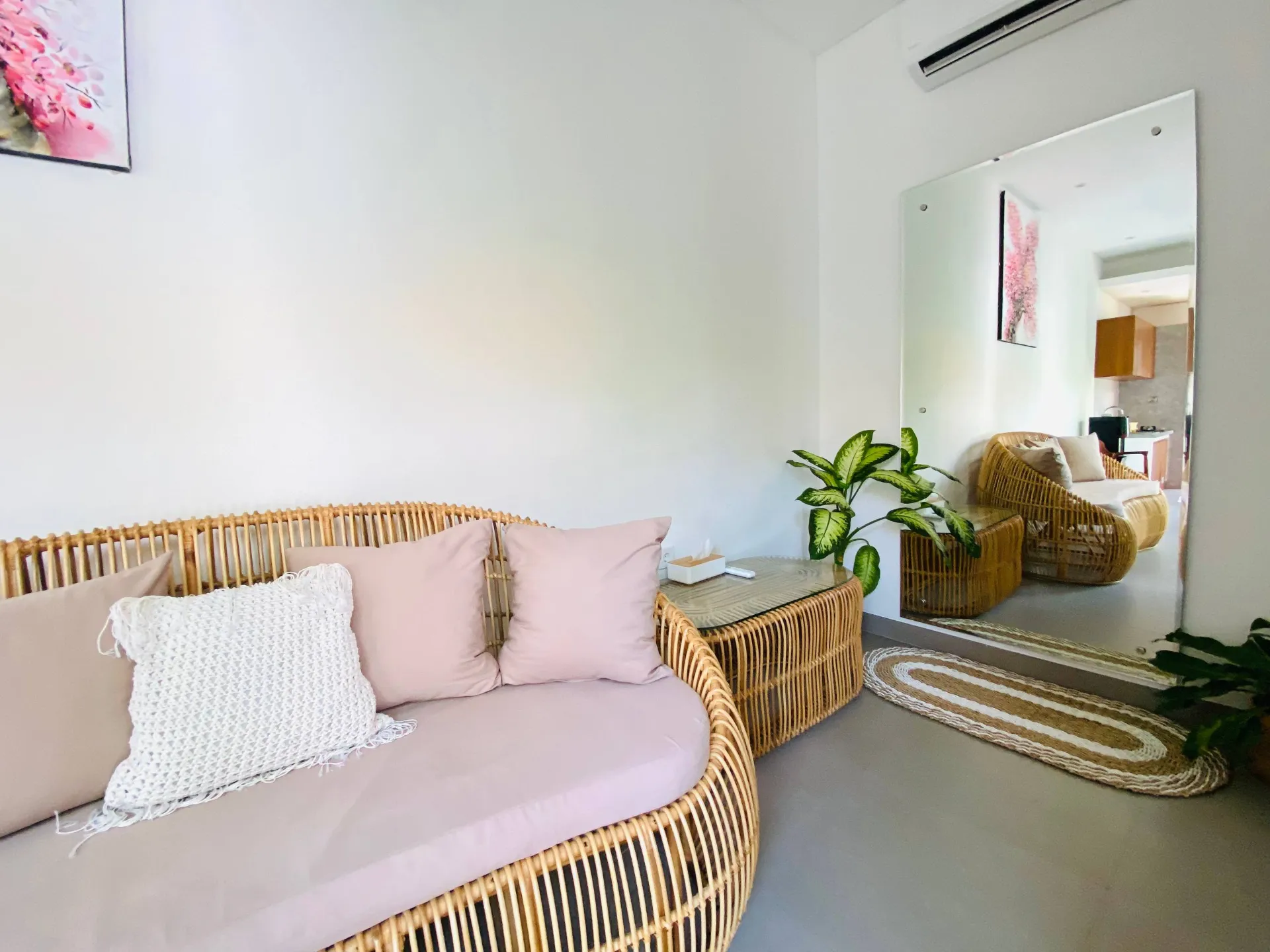 Cozy Modern Styled 1 Bedroom Villa Nestled in Berawa - AF210 A — image 3