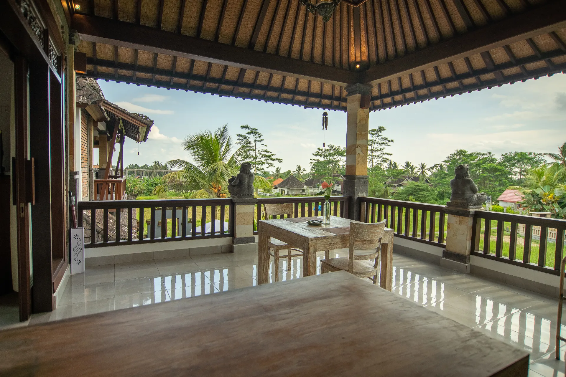 A Room with Private Kitchen and Sharing Pool - The Second Floor — image 4